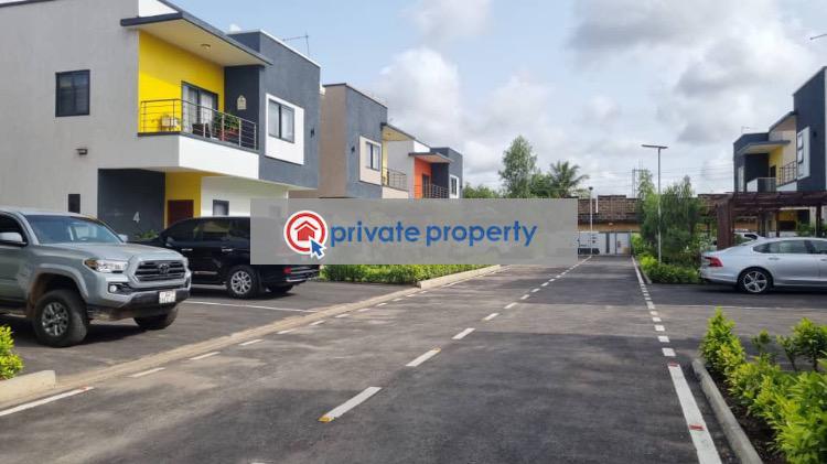 3 bedroom Detached Duplex For Sale &nbsp;adenta (ritz Junction ) Ga East Municipal Accra - 6
