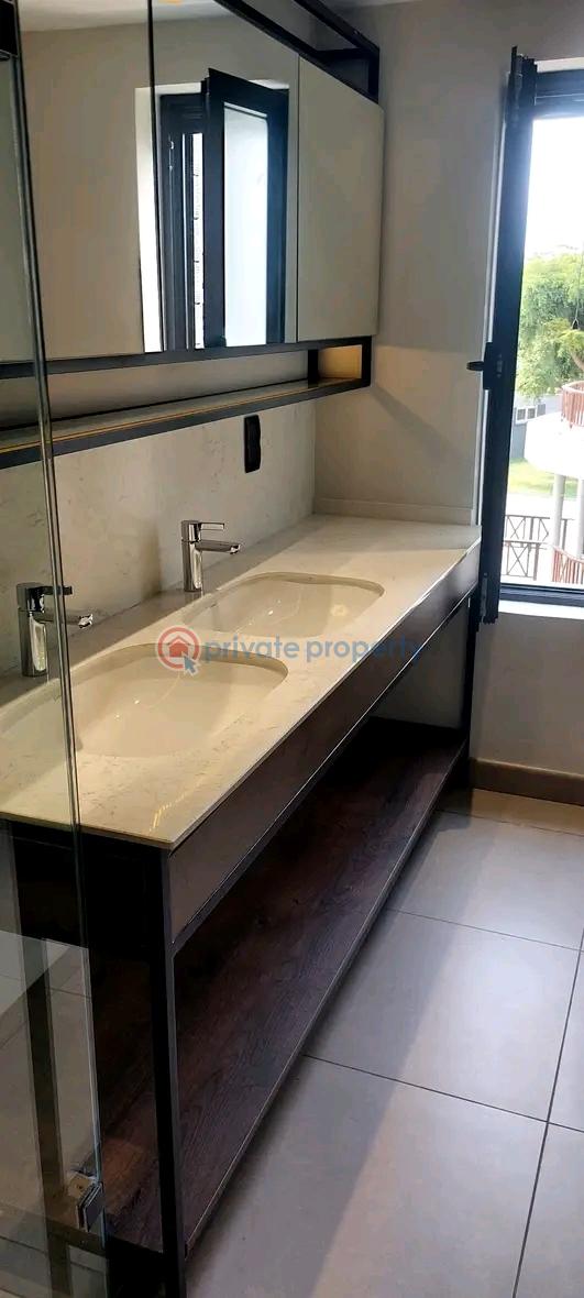 3 bedroom Townhouse For Rent Airport Residential Area Accra - 6