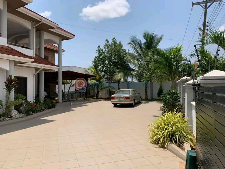3 bedroom House Short let Adjiringanor East Legon Accra - 2