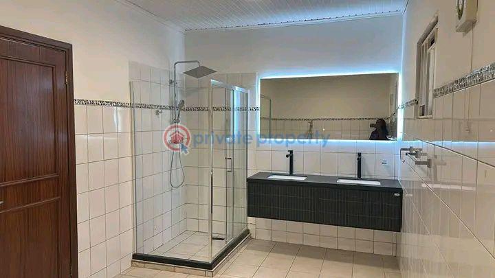 4 bedroom Townhouse For Rent Cantonments Accra - 15