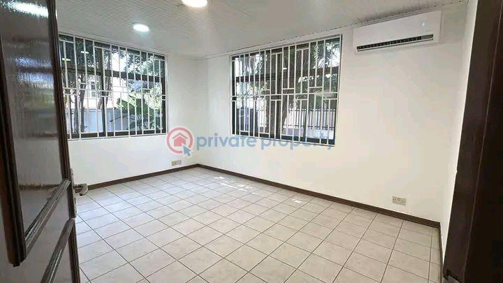 4 bedroom Townhouse For Rent Cantonments Accra - 11