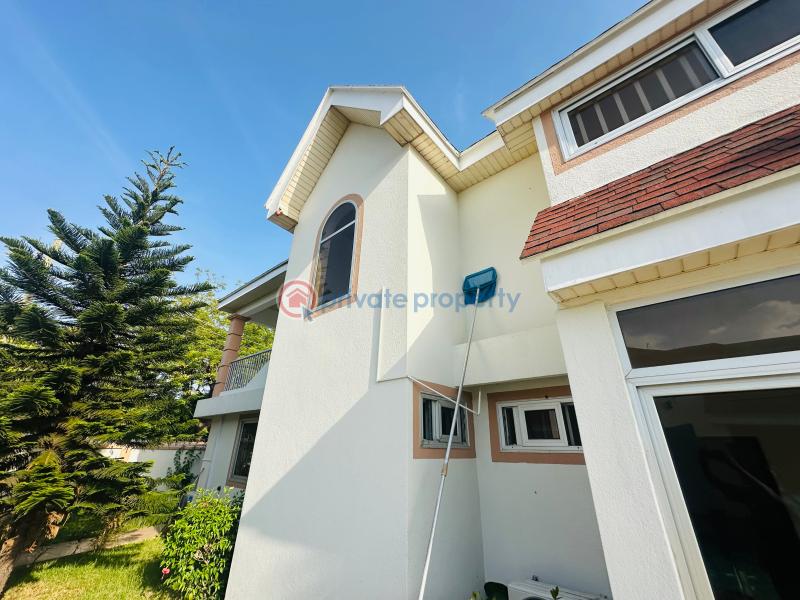 4 bedroom House For Rent North Ridge Accra - 24