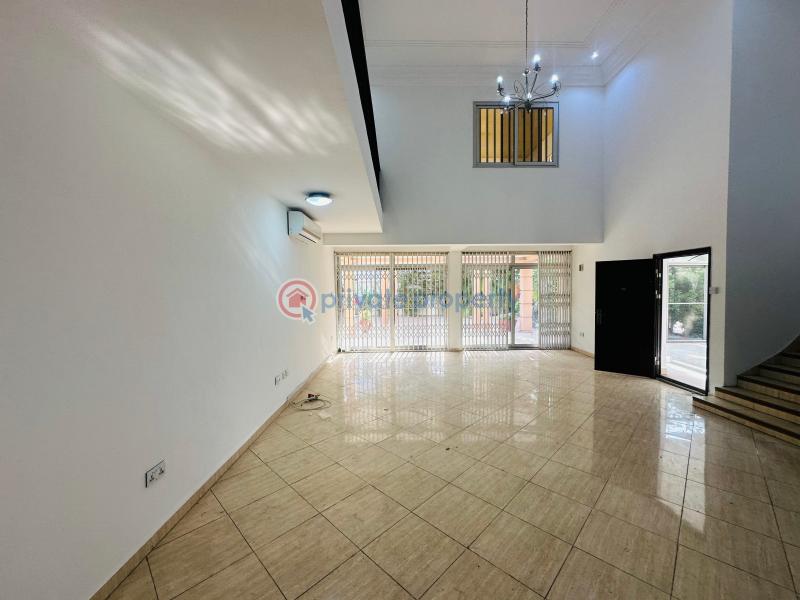 4 bedroom House For Rent North Ridge Accra - 10