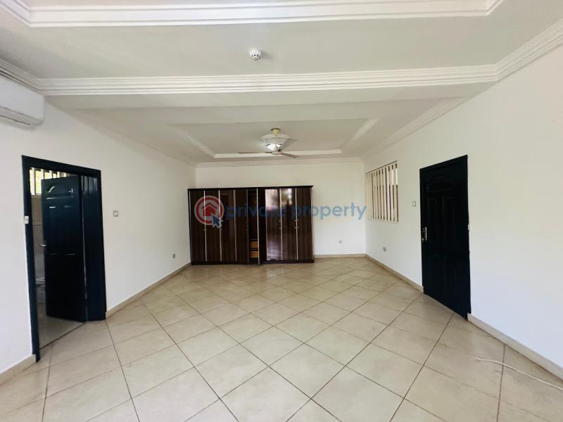 4 bedroom House For Rent North Ridge Accra - 19