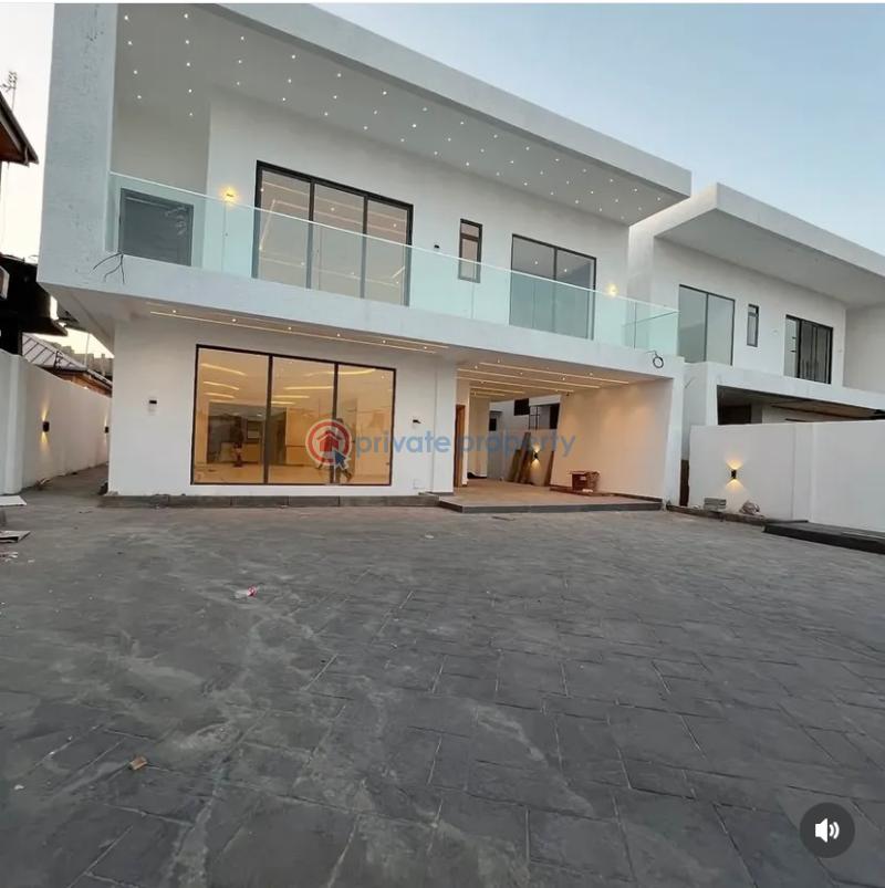 4 bedroom House For Sale Ashaley Botwe Adenta Municipal Accra - 0