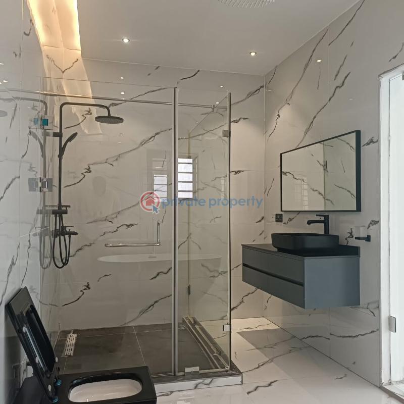 4 bedroom House For Sale Ashaley Botwe Adenta Municipal Accra - 0