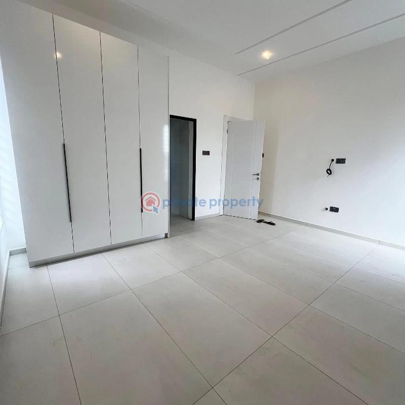4 bedroom House For Sale Achimota Paraku Accra New Town  - 11