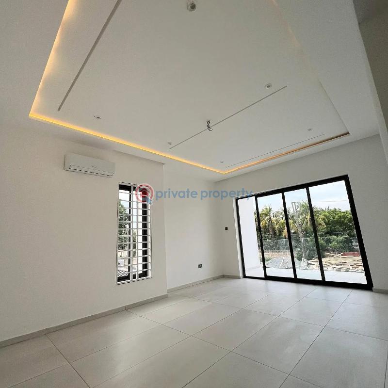 4 bedroom House For Sale Achimota Paraku Accra New Town  - 8