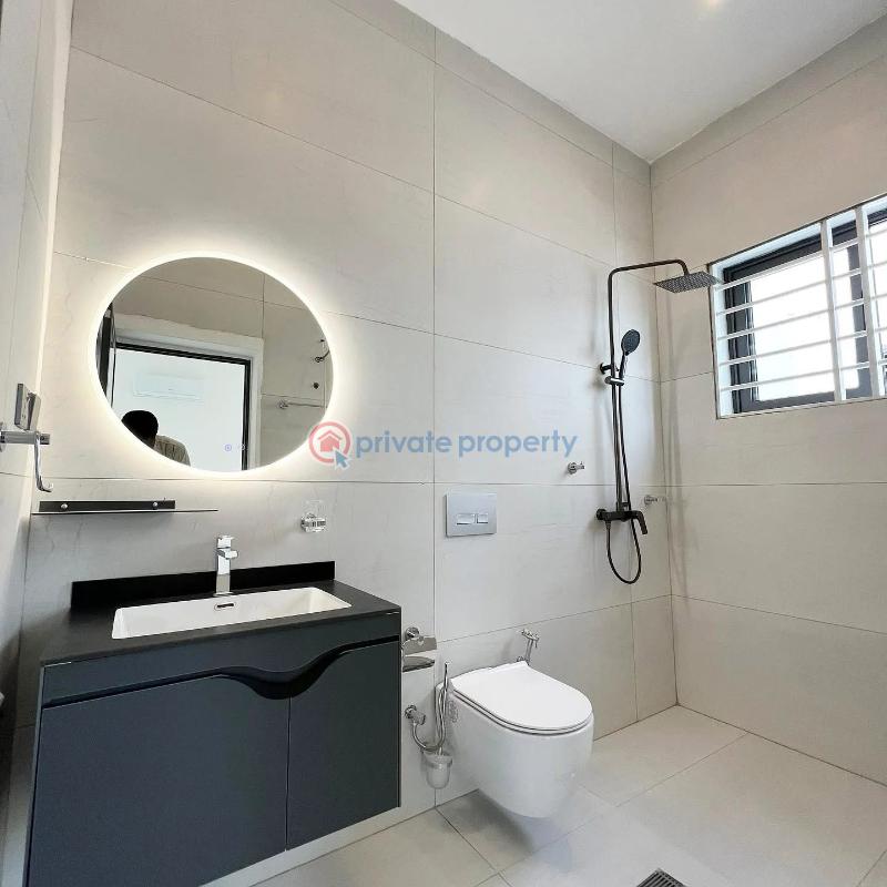 4 bedroom House For Sale Achimota Paraku Accra New Town  - 4