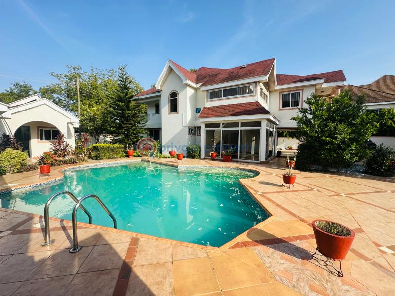 4 bedroom House For Rent North Ridge Accra - 2