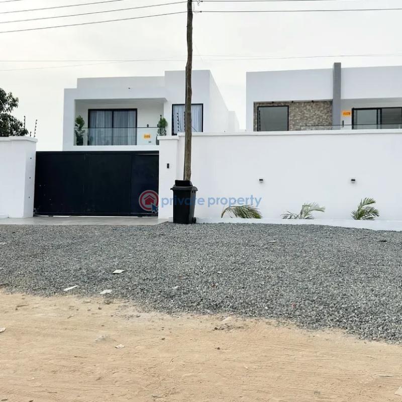 4 bedroom House For Sale Botwe School Junction. Adenta Municipal Accra - 16