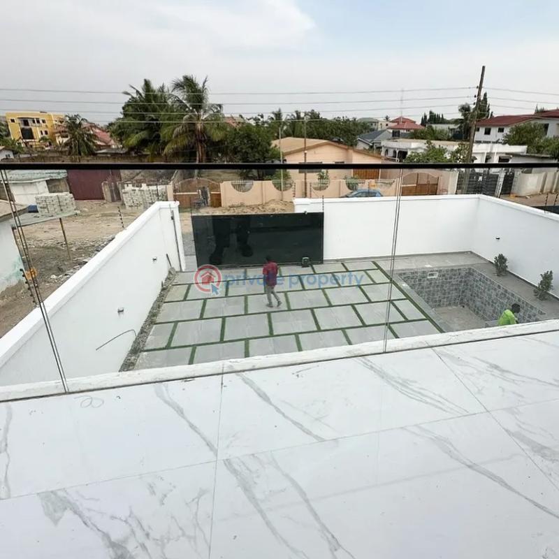 4 bedroom House For Sale Botwe School Junction. Adenta Municipal Accra - 13