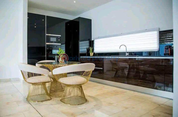 4 bedroom House For Sale Airport Residential Area Accra - 3
