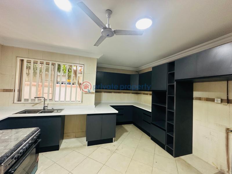 4 bedroom House For Rent North Ridge Accra - 11