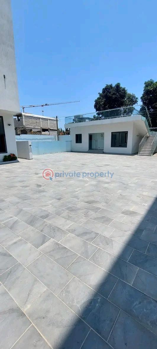 4 bedroom Townhouse For Rent Airport Residential Area Accra - 2