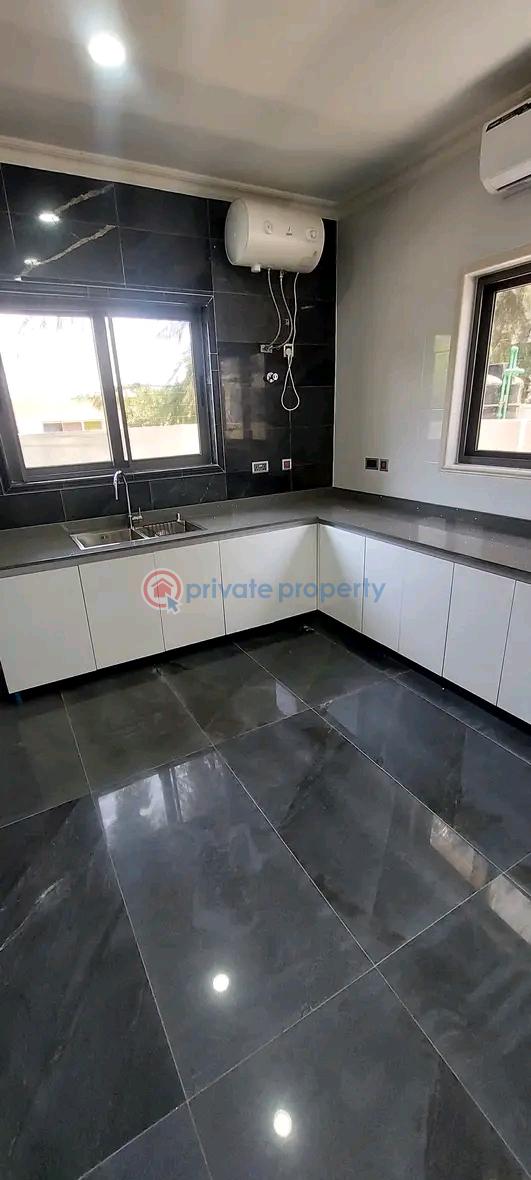 4 bedroom Townhouse For Rent Airport Residential Area Accra - 4