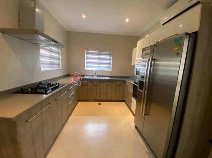 4 bedroom Townhouse For Rent Airport Residential Area Accra - 1