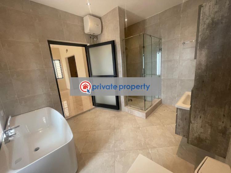 4 bedroom House For Sale &nbsp;lakeside Adenta Municipal Accra - 1