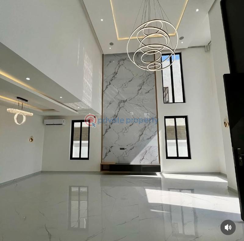 5 bedroom House For Sale Botwe School Junction School Junction East Legon Accra - 1