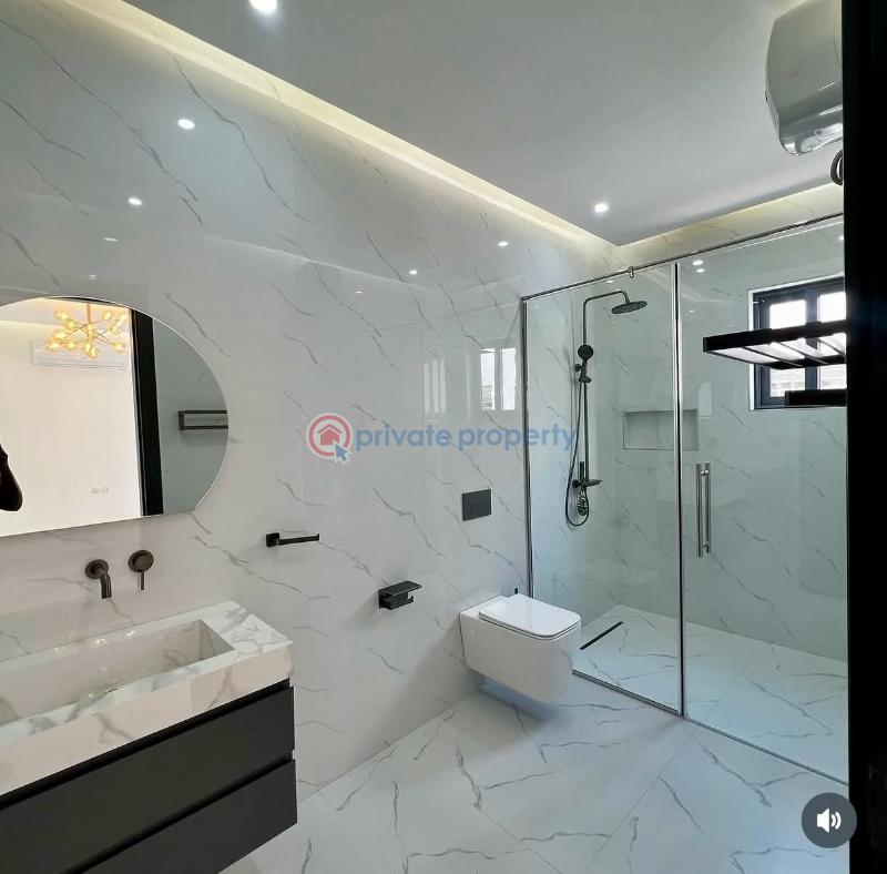 5 bedroom House For Sale Botwe School Junction School Junction East Legon Accra - 11