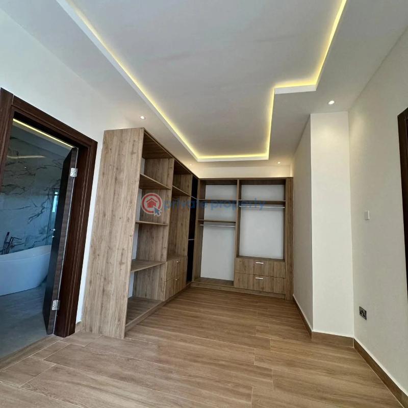 5 bedroom House For Sale Botwe School Junction School Junction East Legon Accra - 12