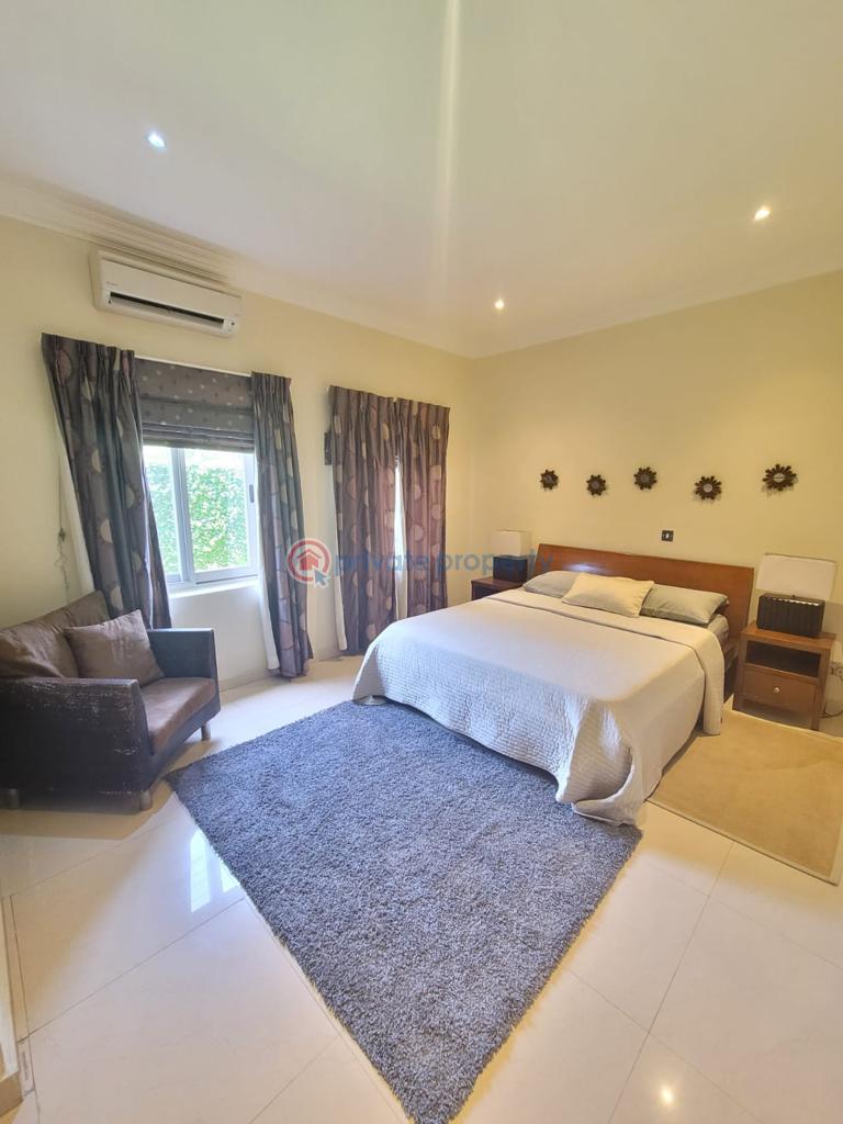4 bedroom House For Rent Osu Accra (PID 3PAEMY) Private Property