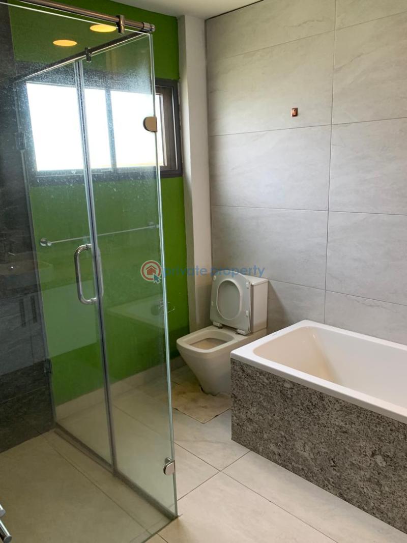 4 bedroom Townhouse For Sale Airport Residential Area Accra - 11