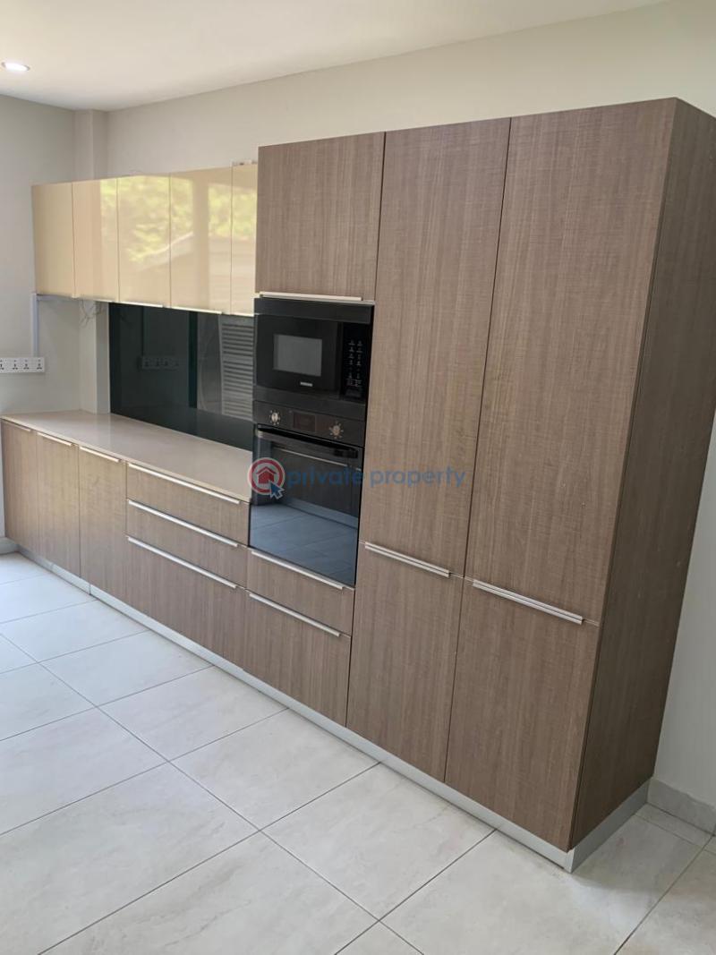 4 bedroom Townhouse For Sale Airport Residential Area Accra - 9