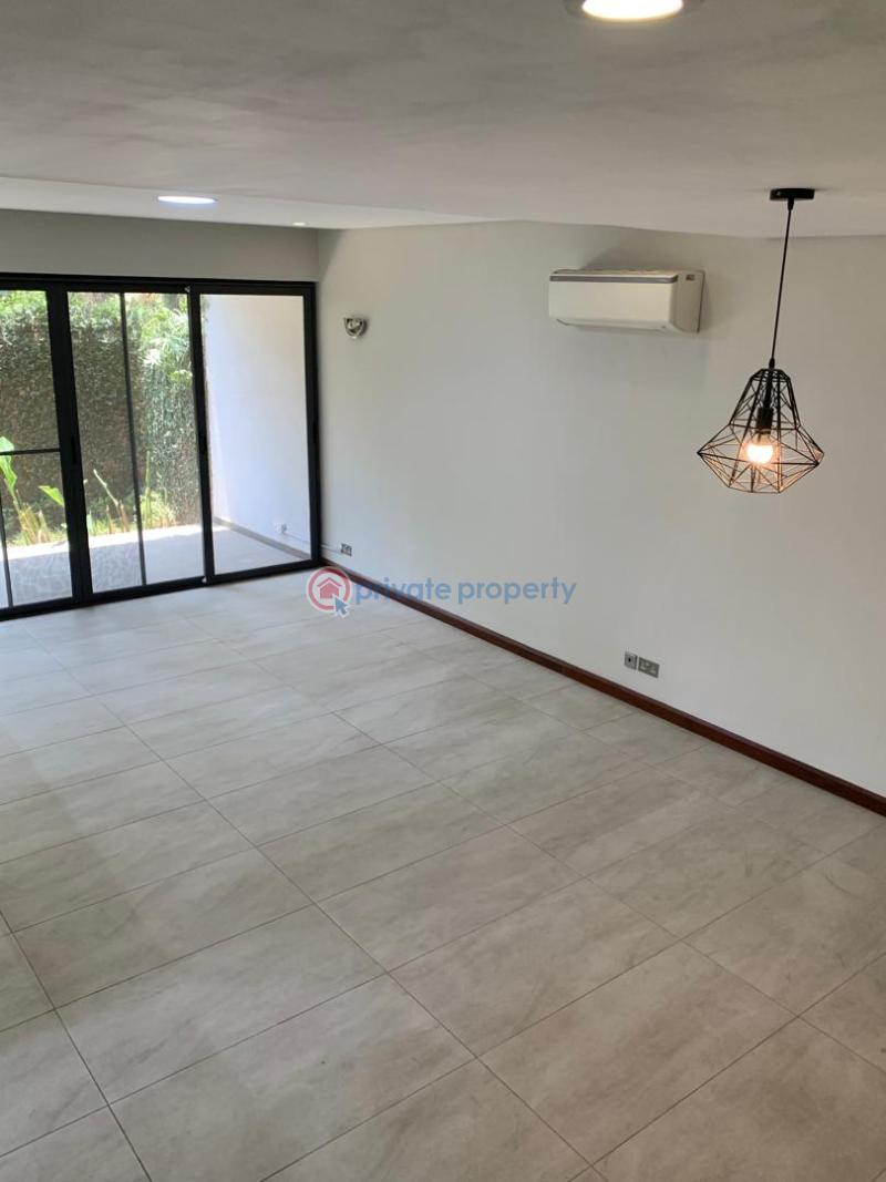 4 bedroom Townhouse For Sale Airport Residential Area Accra - 12