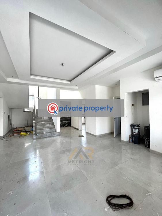 5 bedroom House For Sale Tse Addo Accra - 1