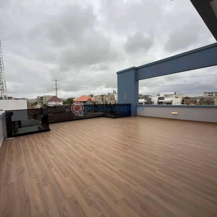 5 bedroom Townhouse For Sale East Airport Airport Residential Area Accra - 5
