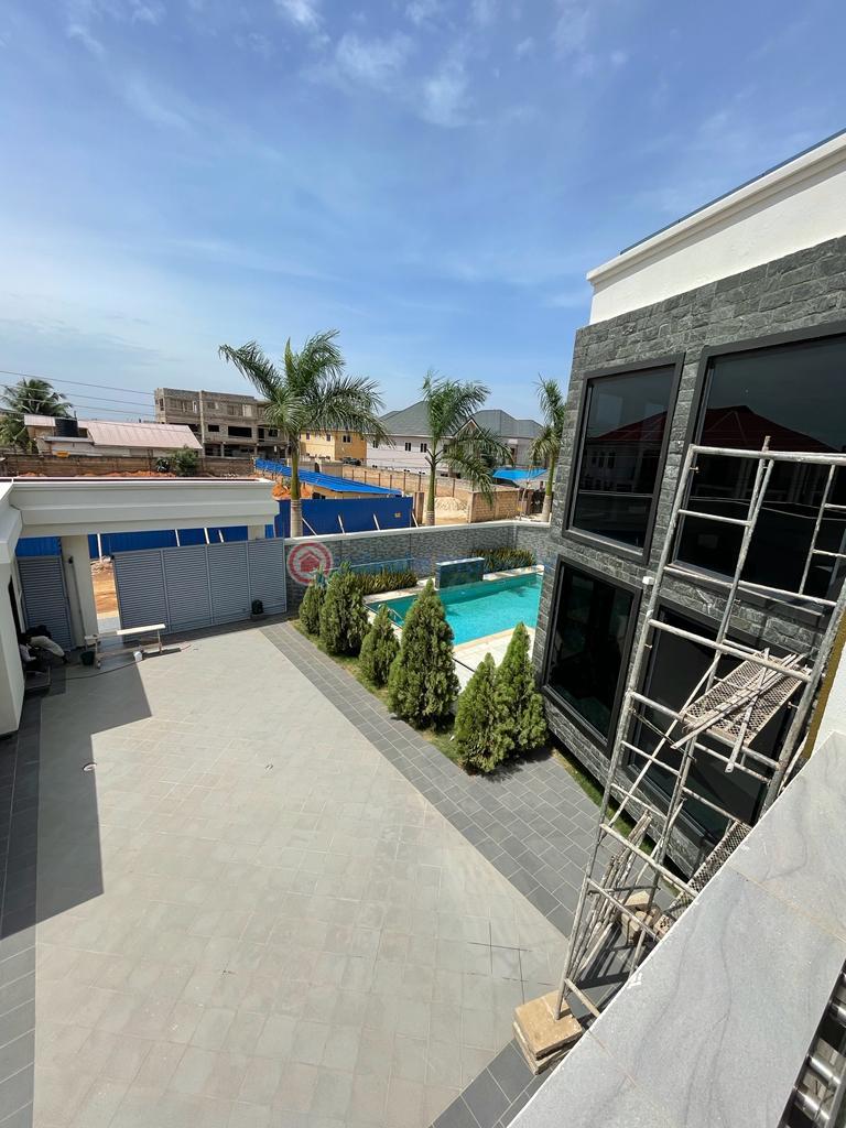 5 bedroom Townhouse For Sale Ogbojo Adenta Municipal Accra - 2