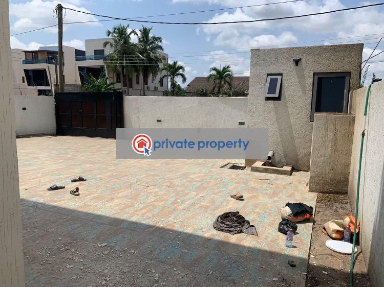 5 bedroom House For Sale &nbsp;american House East Legon Accra - 1