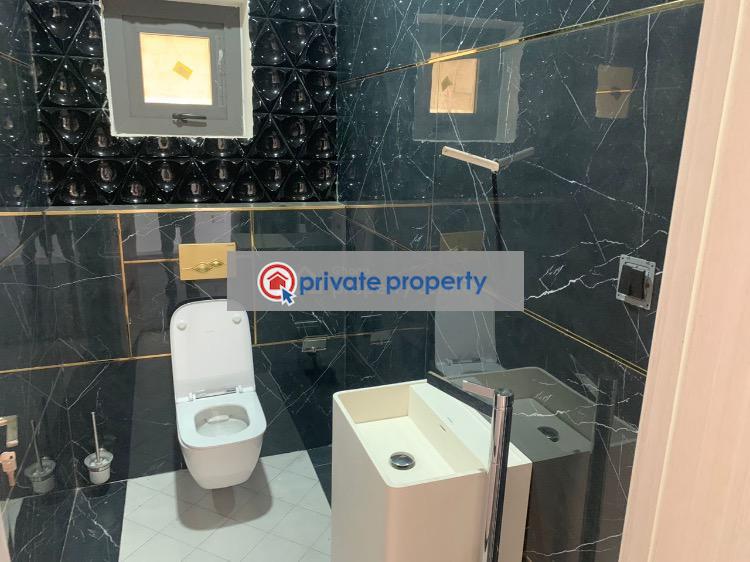 5 bedroom House For Sale &nbsp;american House East Legon Accra - 5