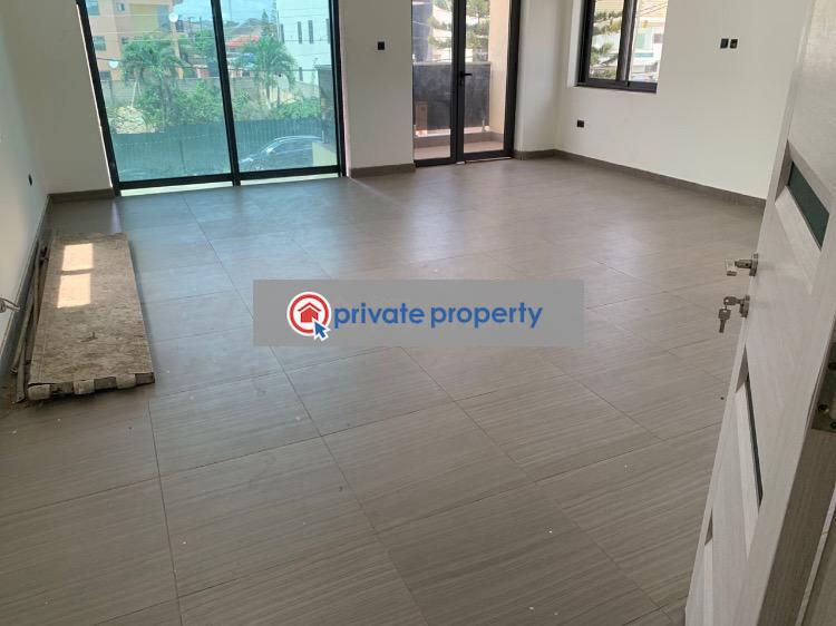 5 bedroom House For Sale &nbsp;american House East Legon Accra - 11