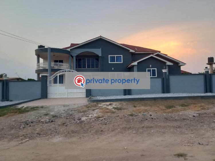 5 bedroom House For Sale &nbsp;emina, Near Knust Tech Junction. Kumasi Metropolitan Ashanti - 2
