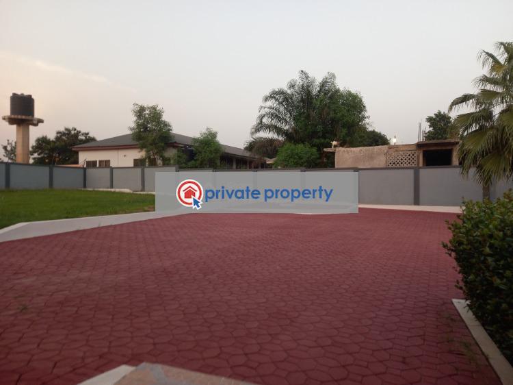 5 bedroom House For Sale &nbsp;emina, Near Knust Tech Junction. Kumasi Metropolitan Ashanti - 9