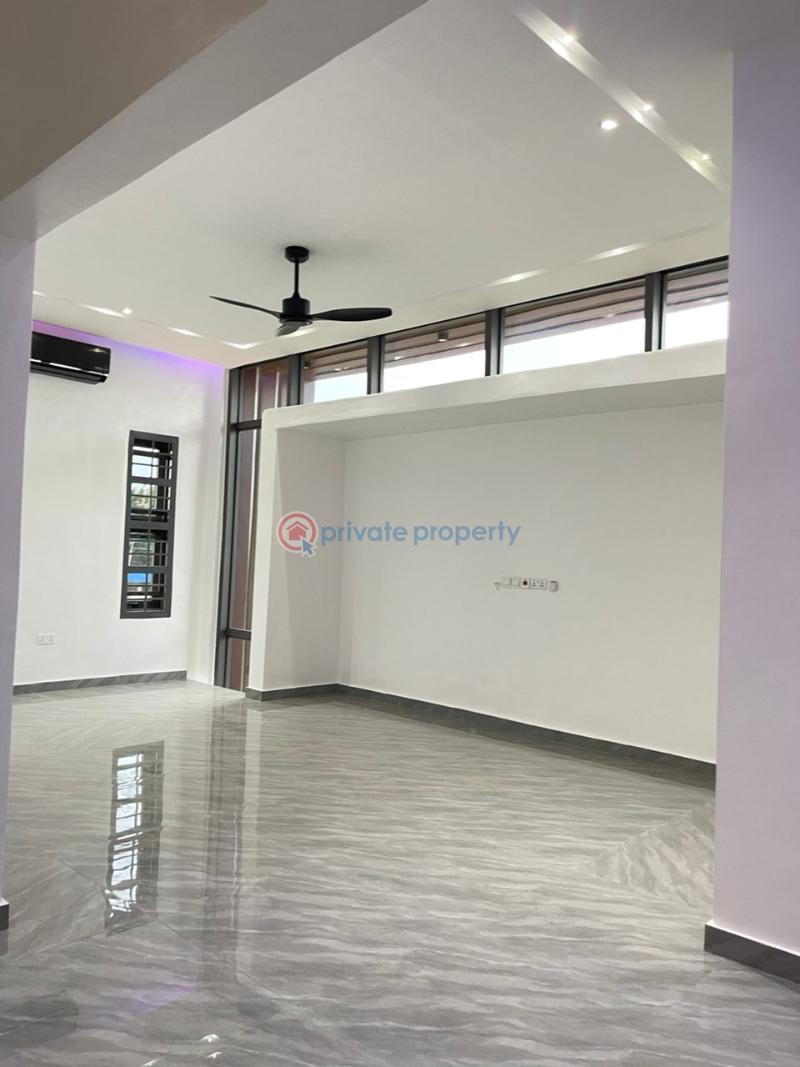 6 bedroom Detached Duplex For Sale Ashogman Estate Near Haasto Boshey Dvla. Ashongman Ga East Municipal Accra - 9