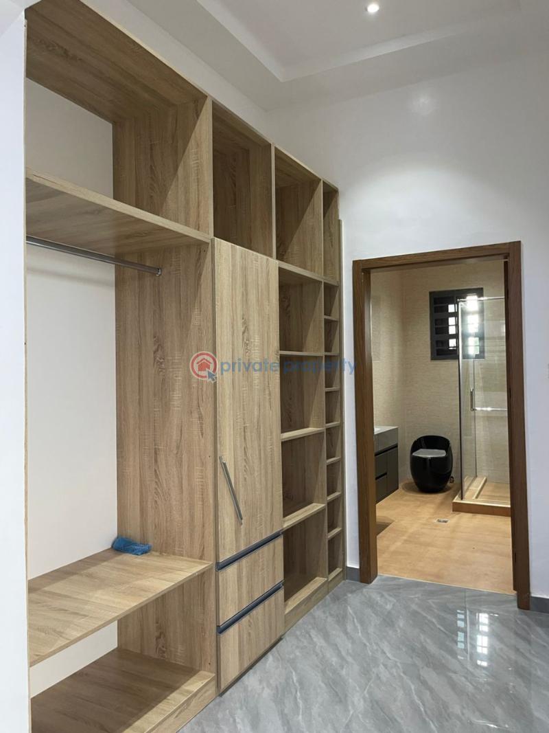 6 bedroom Detached Duplex For Sale Ashogman Estate Near Haasto Boshey Dvla. Ashongman Ga East Municipal Accra - 14