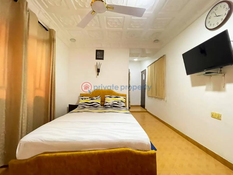 7 bedroom Townhouse For Rent 9 Maritimeview Estate, Sakumono Tema Tema West Municipal District Accra - 1