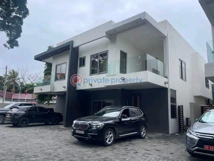 3 bedroom Townhouse For Rent Labone Labadi-Aborm Accra - 0