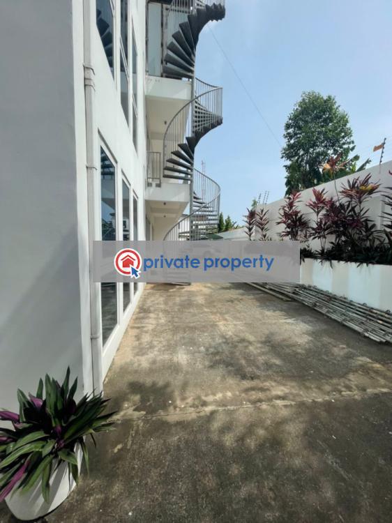 Office Space For Sale &nbsp;ringway Estate Osu Accra - 2