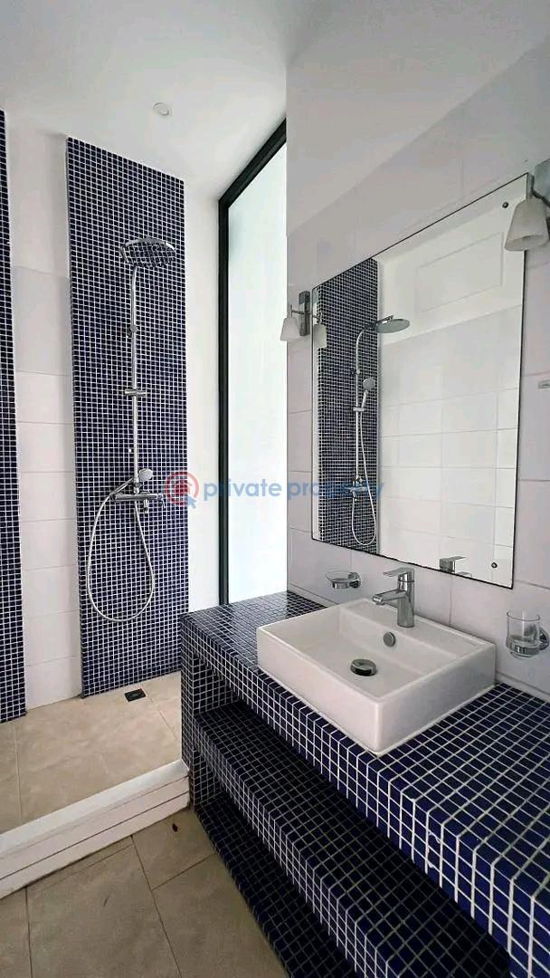3 bedroom Apartment For Rent North Ridge Accra - 9