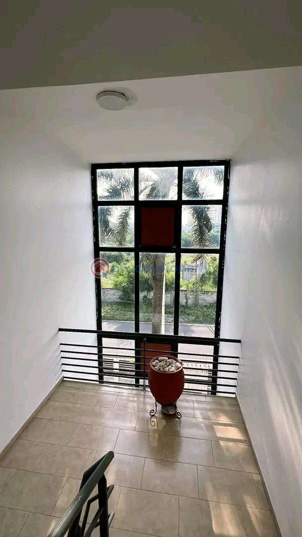 3 bedroom Apartment For Rent North Ridge Accra - 8