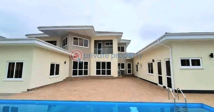 4 bedroom Townhouse For Rent East Airport Airport Residential Area Accra - 1