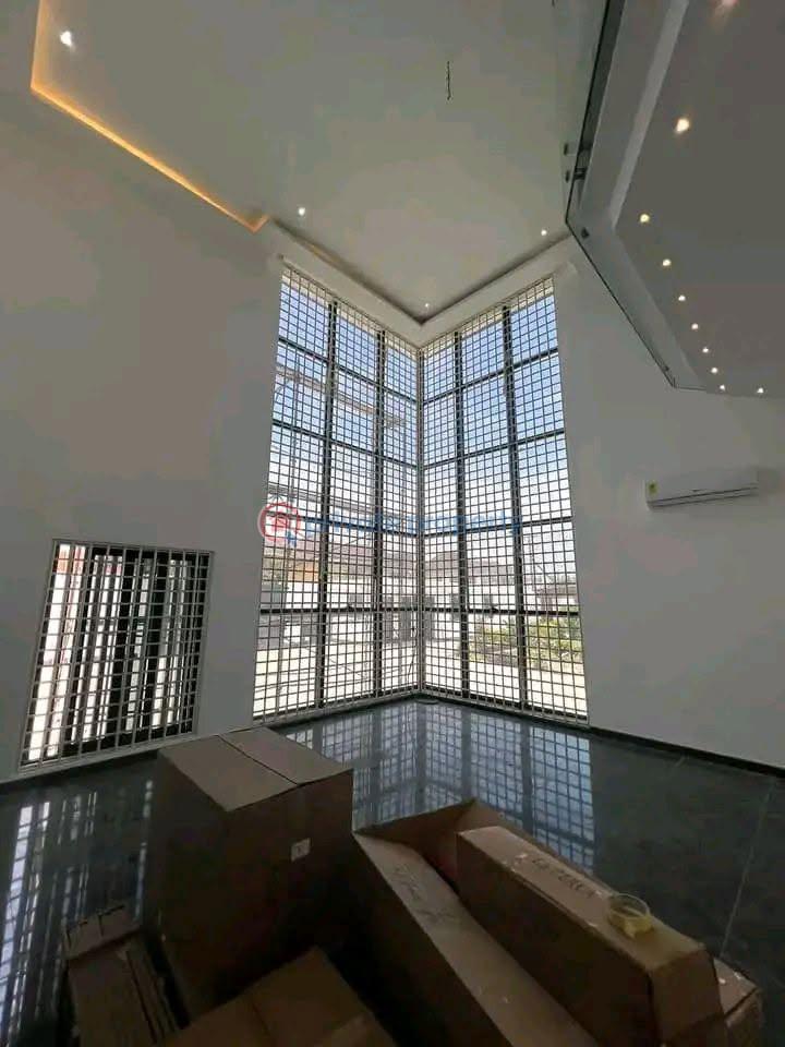 7 bedroom House For Sale Trasacco East Legon Accra - 5
