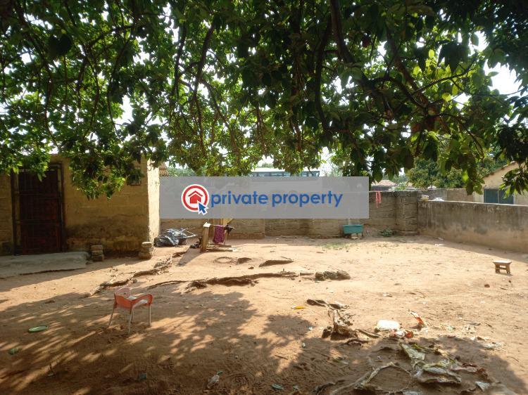 Land For Sale &nbsp;parkoso Near Asokore Mampong. Kumasi Metropolitan Ashanti - 1
