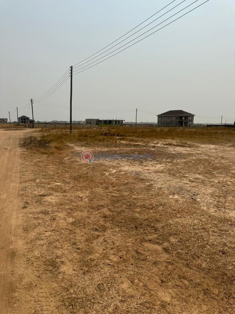 Land For Sale Methodist Junction. comm 25 Tema Accra - 0