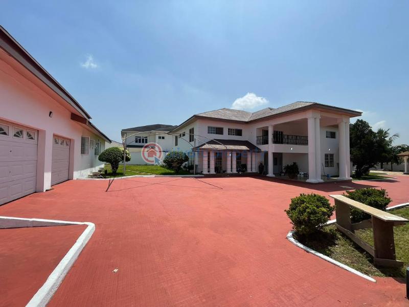 6 bedroom House For Sale Airport Hills Estate Airport Hills Airport Residential Area Accra - 1