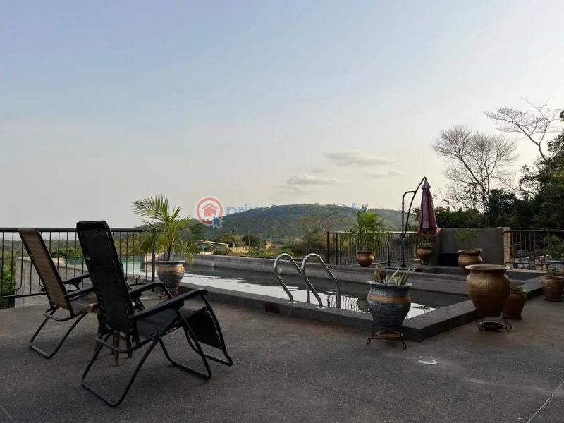 5 bedroom Detached Duplex For Sale Aburi Mountains Akuapim North Eastern Region - 3
